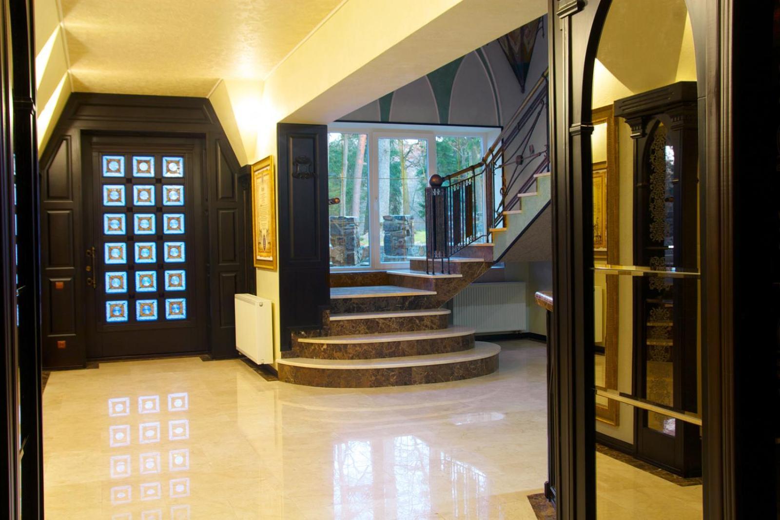 Sherwood Hotel Довгомостиська Екстер'єр фото