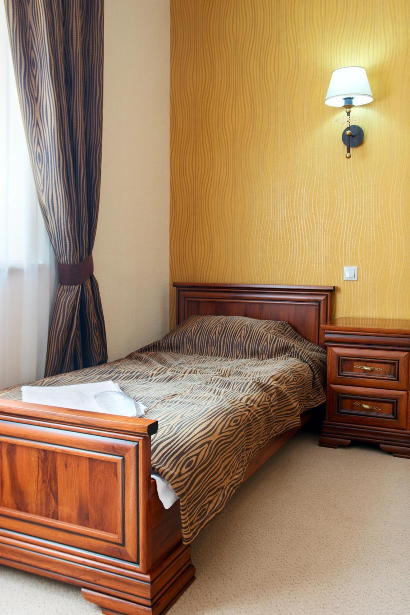 Sherwood Hotel Довгомостиська Номер фото